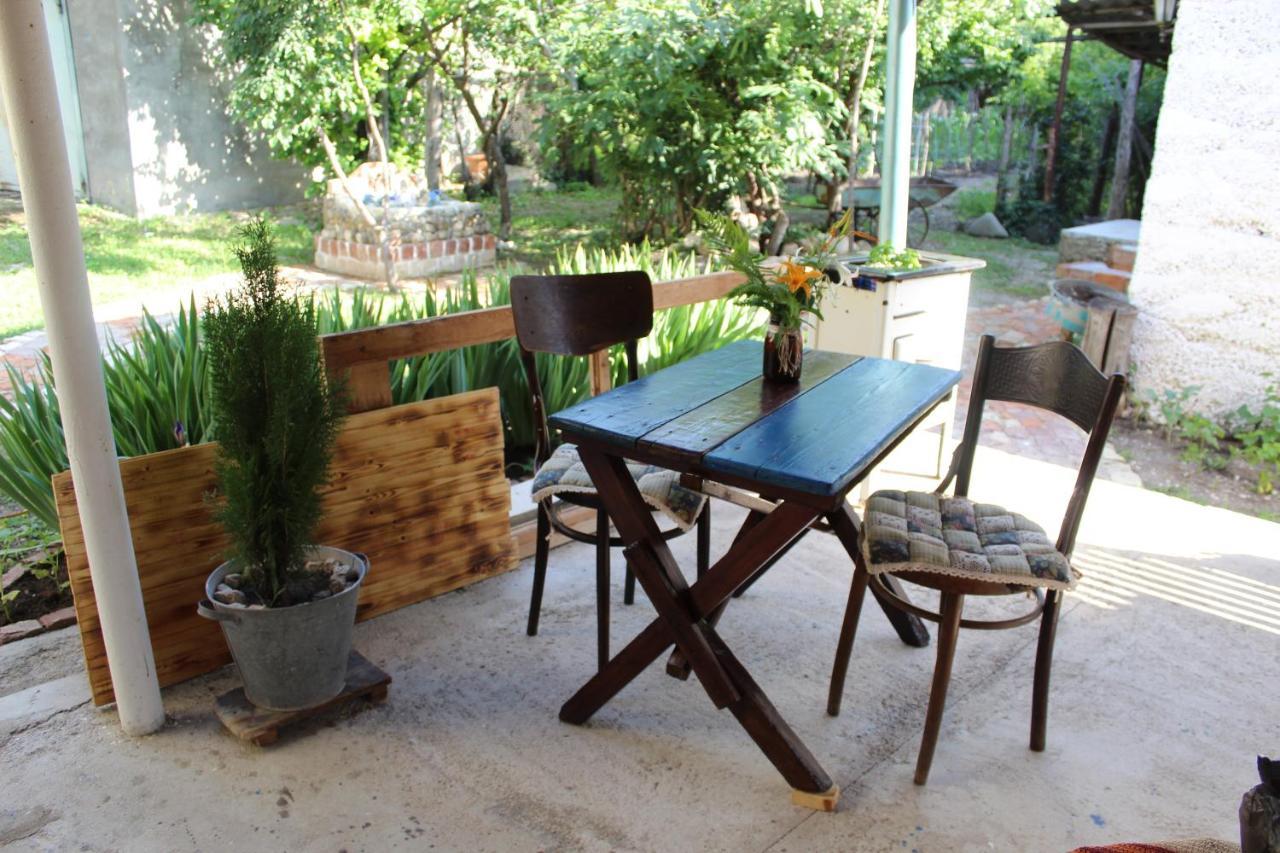 Guest House Meri Poppins Dedoplis Tskaro Εξωτερικό φωτογραφία