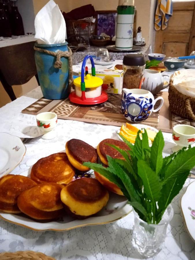 Guest House Meri Poppins Dedoplis Tskaro Εξωτερικό φωτογραφία